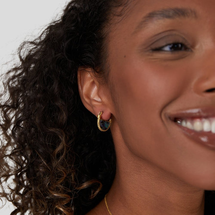 Collar de Conchas Turquesa de Amalfi