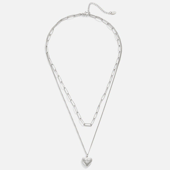 Collar de Corazón y Clip de Oficina