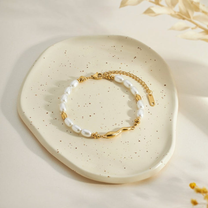 Pulsera de perlas de agua dulce Lov