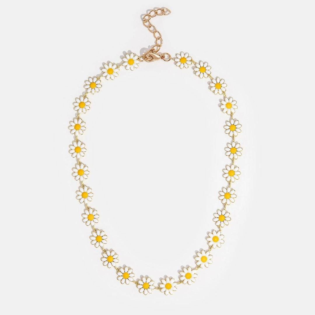 Collar de margarita blanca